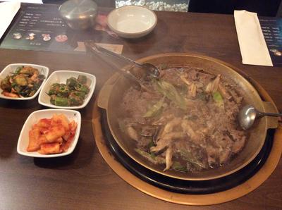 韓国での最後の夕食はプルコギです。